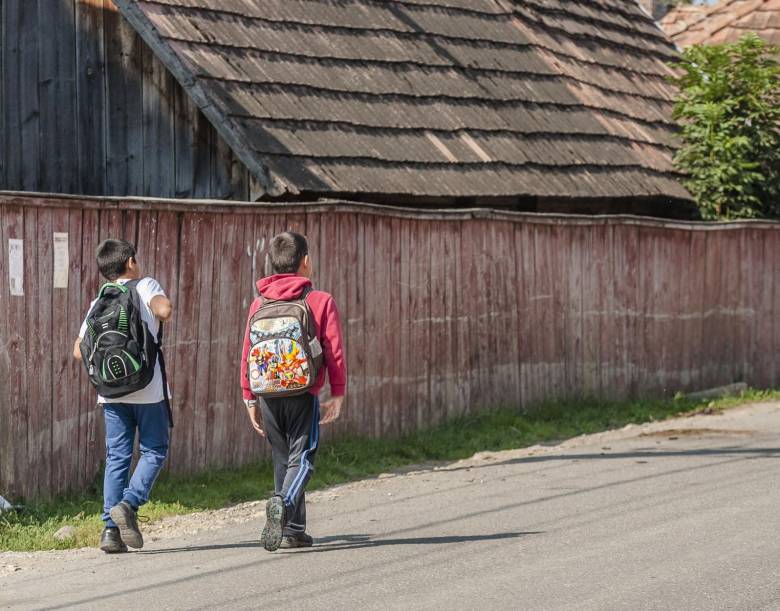 Drasztikusan csökken Romániaban az iskoláskorú gyerekek száma