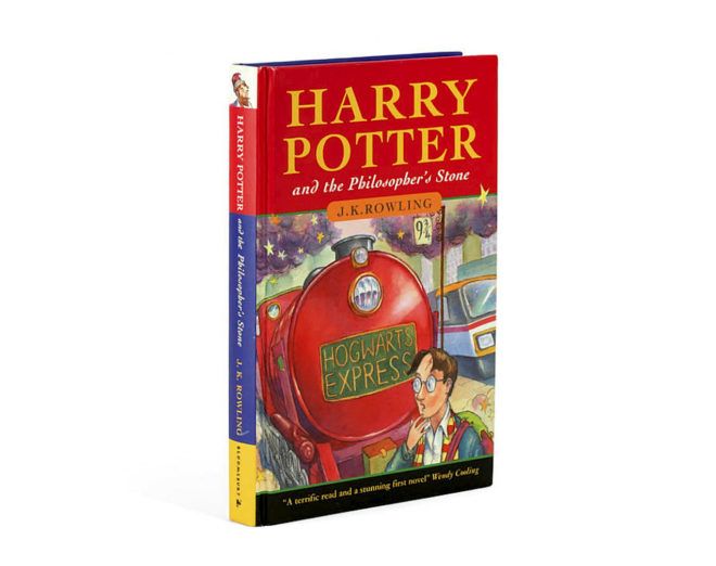 90 ezer dollárért kelt el egy londoni aukción egy Harry Potter könyv
