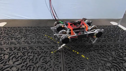 Egyedül tanul járni a Google új robotja
