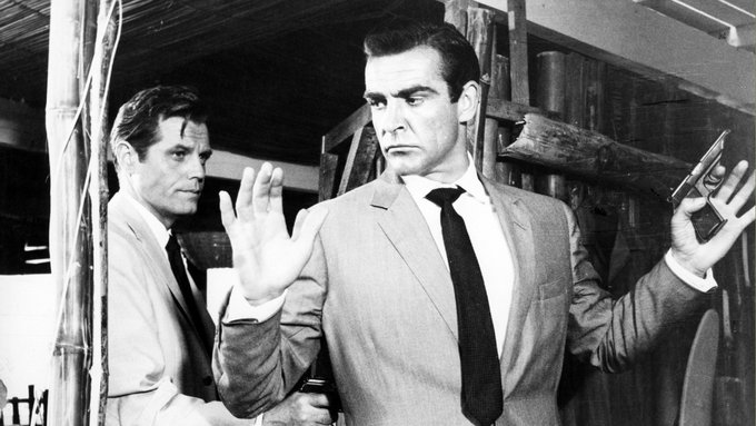 Elárverezik a pisztolyt, amelyet az első James Bond-filmben használt Sean Connery