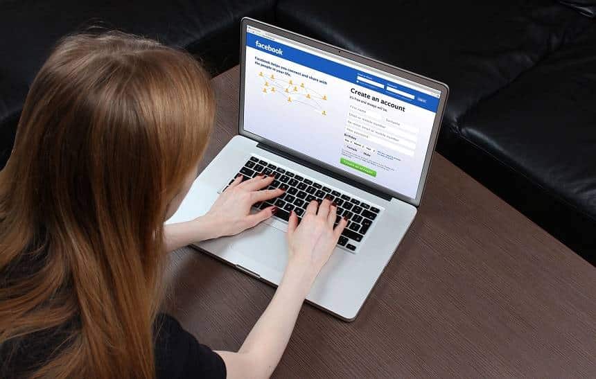 Ezentúl bűncselekménynek minősül más személy nevében fiókot létrehozni közösségi oldalakon