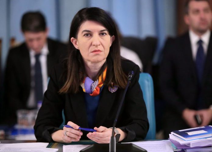 Több mint 50 féle közalkalmazotti bérpótlékot talált a volt munkaügyi miniszter