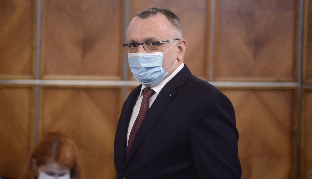 Visszakozott az oktatási miniszter, tanintézmények teljes körű újranyitás csak néhány hét múlva lesz lehetséges