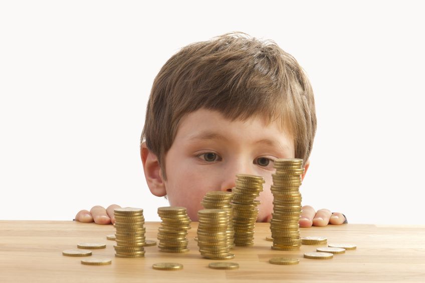 Legközelebb 2022. január elsején emelkedik a gyerekpénz