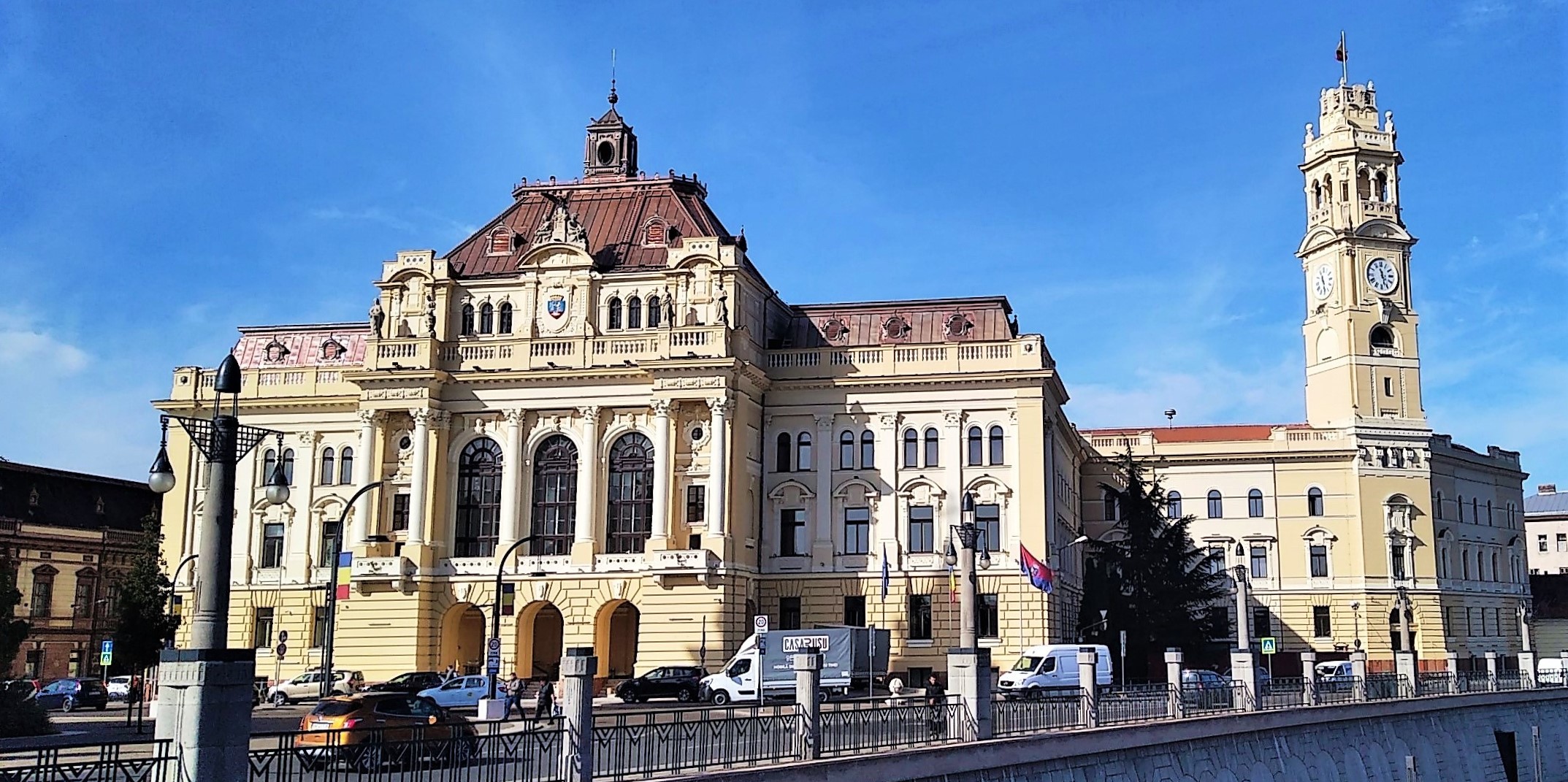 Több mint két évet vett igénybe, de a végéhez közeledik Nagyvárad a városházának a felújítása