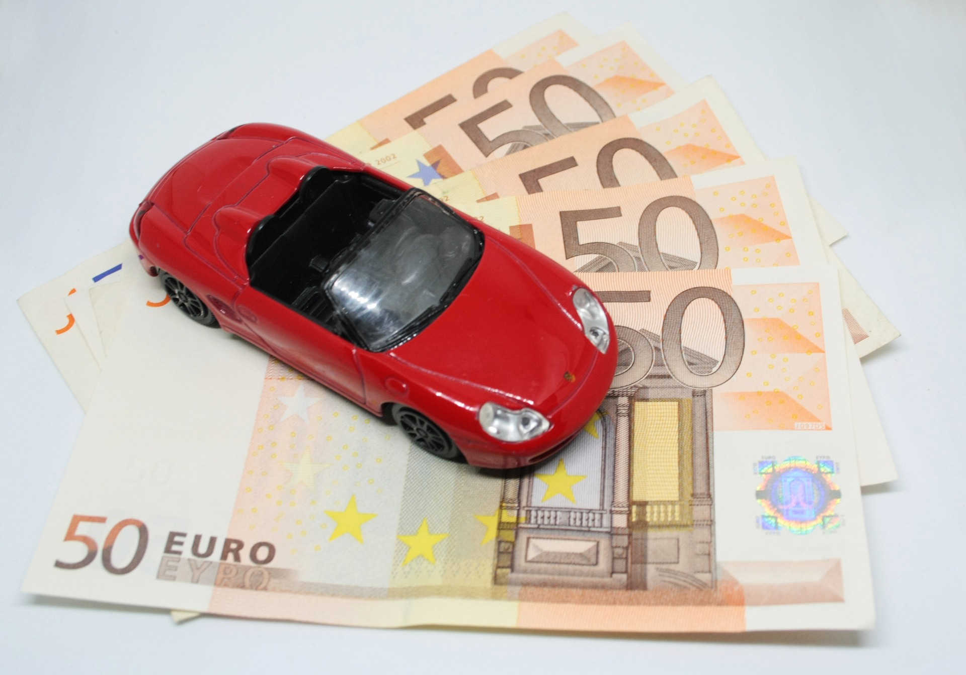 Közel kétmilliárd eurót követelnek a csődbe ment City Insurance biztosító hitelezői