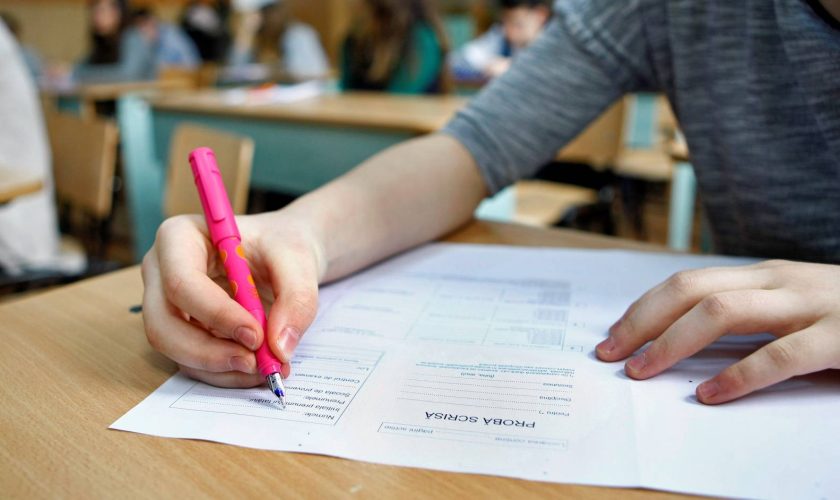 Következetesen túlbecsüli az érettségi sikerrátáját az oktatási minisztérium