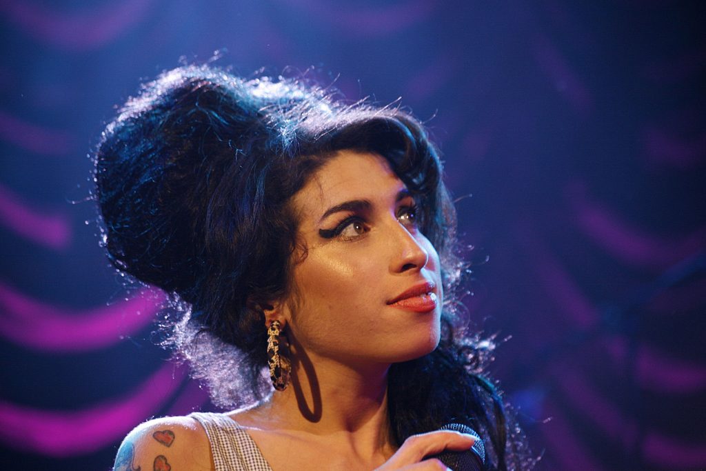 Életrajzi film készül Amy Winehouse fiatalon elhunyt angol énekesnőről