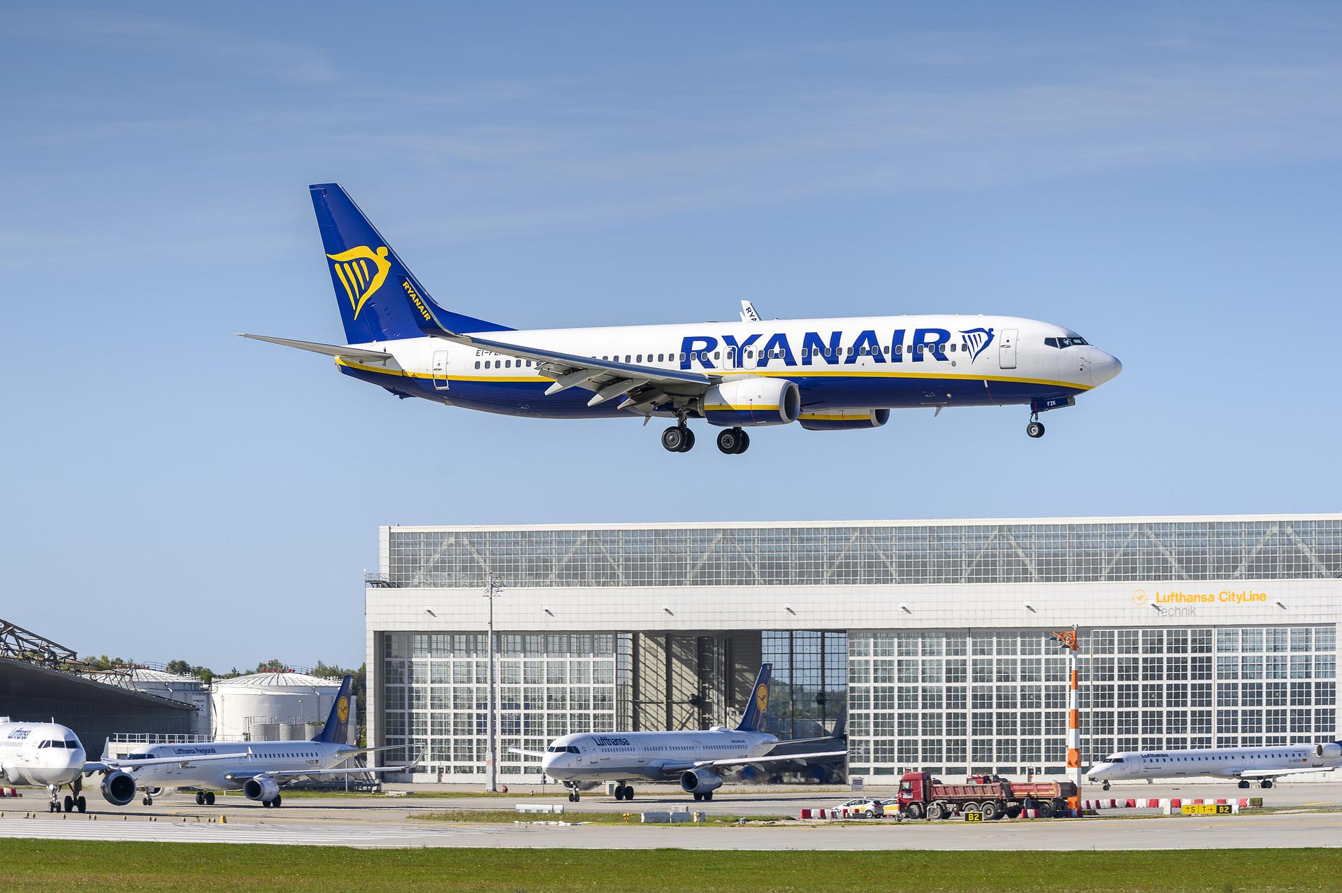 Nem tudja megbüntetni a Wizz Airt és a Ryanairt a román fogyasztóvédelem