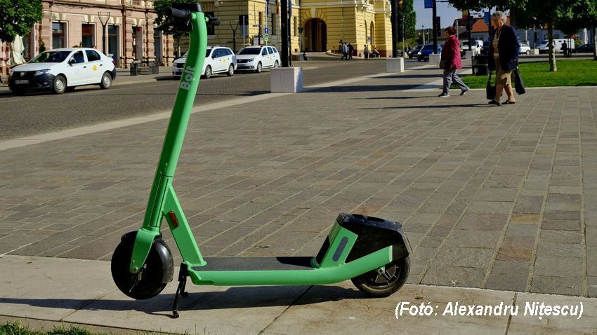 Egy évvel meghosszabbítja az önkormányzat a városban lévő elektromos rollerek működési engedélyét