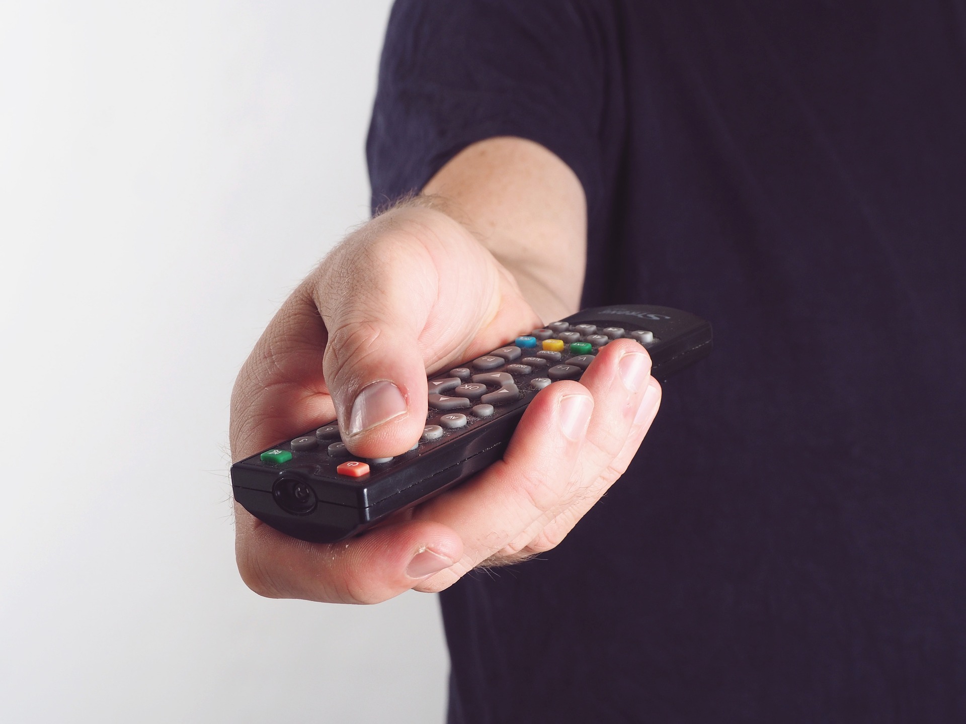 A romániai tévénézőket főleg a zene és a sport érdekli, a politika alig