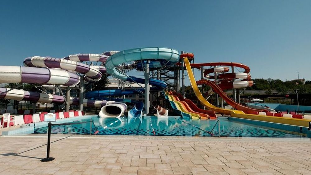 Hotelt és úszómedencét akar építeni a váradi Nymphaea akvaparkba a létesítményt üzemeltető Közterületfenntartó Zrt.