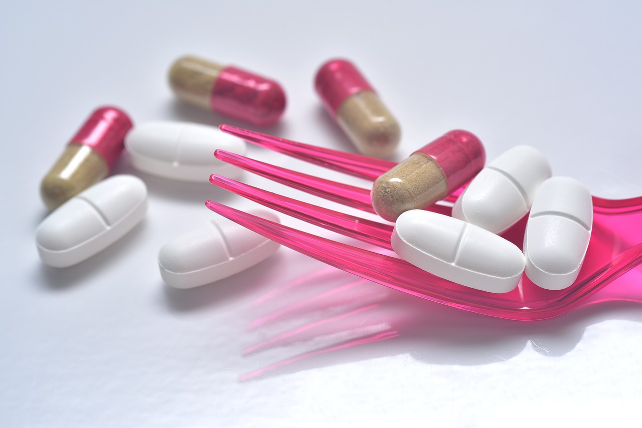 A gyógyszertárak vény nélkül is kiadhatnak antibiotikumot, de csak legtöbb három napos kezelésre elegendő dózist