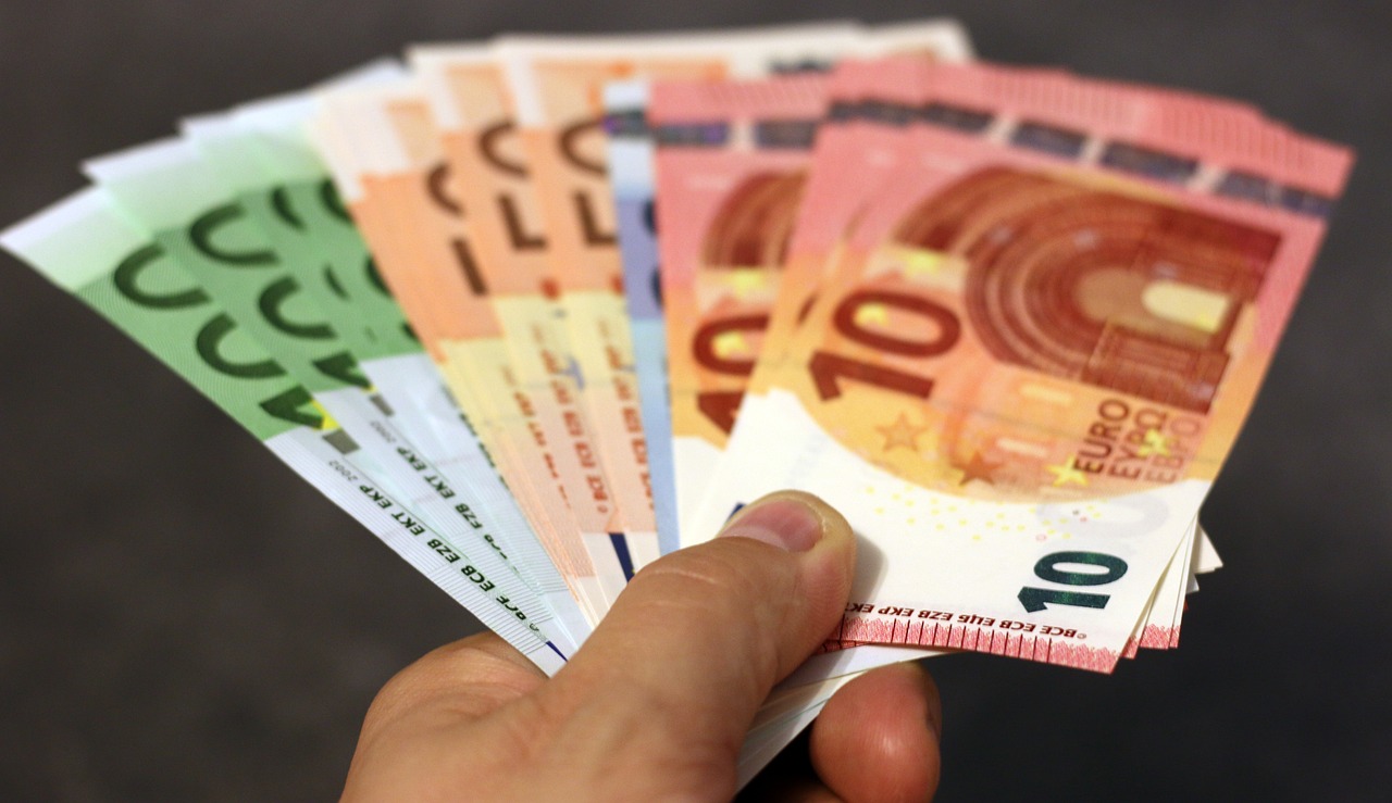 Az Európai Unióban csak Bulgáriában kisebb az átlagos bruttó órabér, mint Romániában