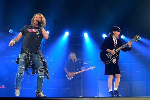 Az AC/DC a hírek szerint folytatja a turnét Axl Rose-zal