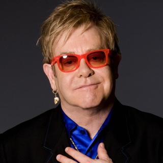 Lemondta két májusi Las Vegas-i koncertjét Sir Elton John