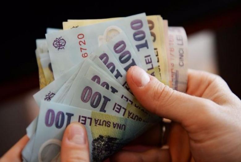 Jövő év január elsejétől 2050 lej lesz az országos bruttó minimálbér